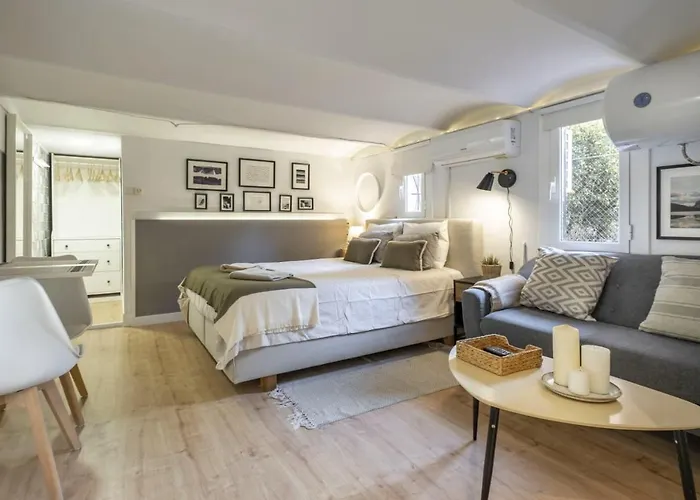 New Renovated Cozy Appartment Centric