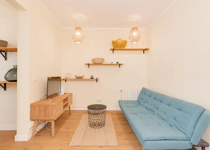 Cool&Colorful Centric Apartment