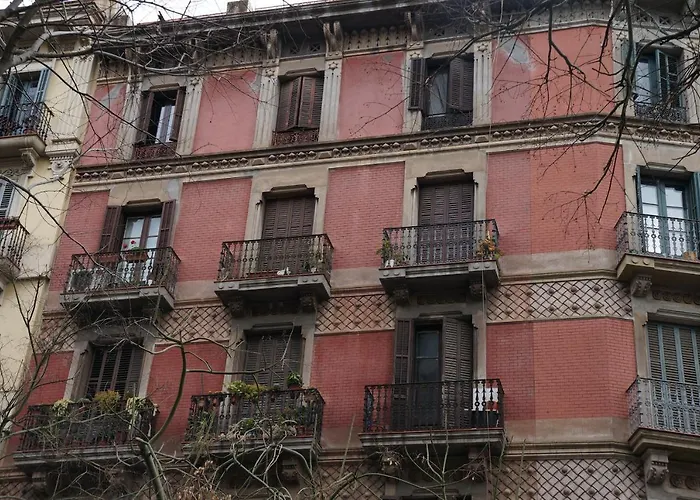 Luxury Barcelona Central City Cosy 3 Bedroom Apartment With Private Terrace