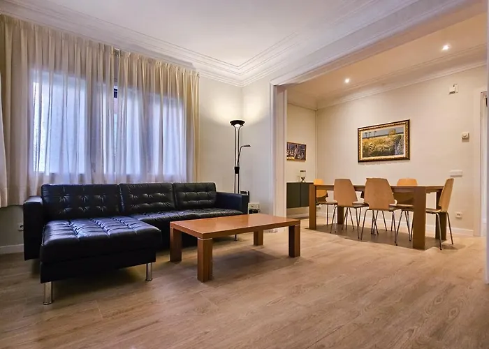 Classbedroom Park Gueell Apartment