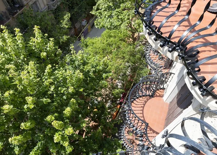 Aparteasy - Modernist Flat In Eixample Center