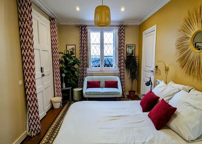 Unique Premium Suite With Sunset Terrace In Born Neighborhood