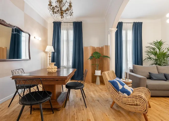 Balmes Apartment By Olala Homes