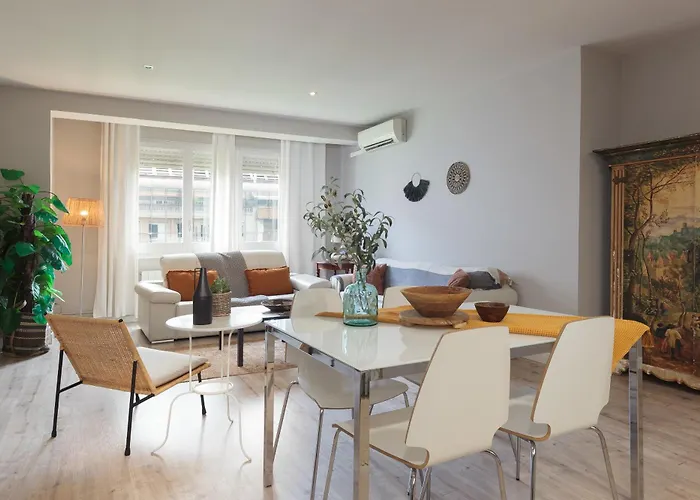 Letsgo Diagonal Avenue Apartment