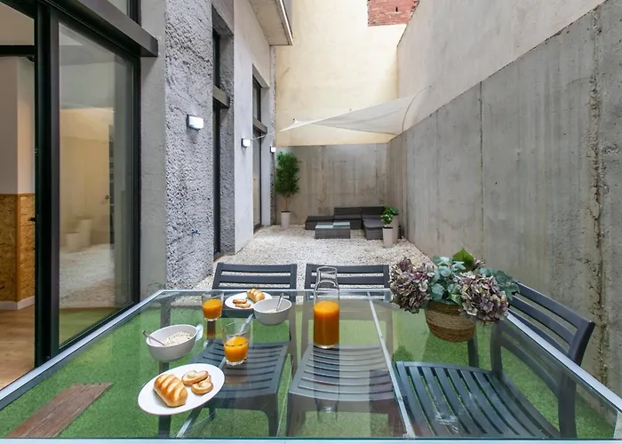 Chic And Modern Apartments In Gracia