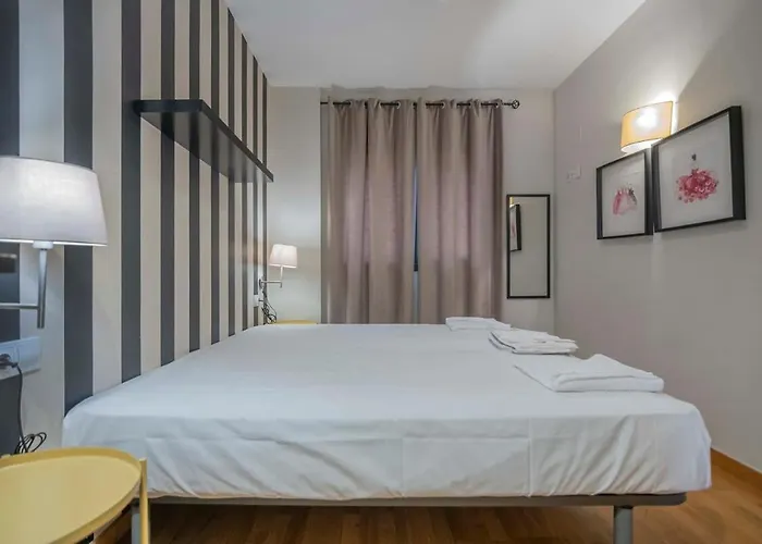 Modern And Bright Apartment In Eixample 5-2