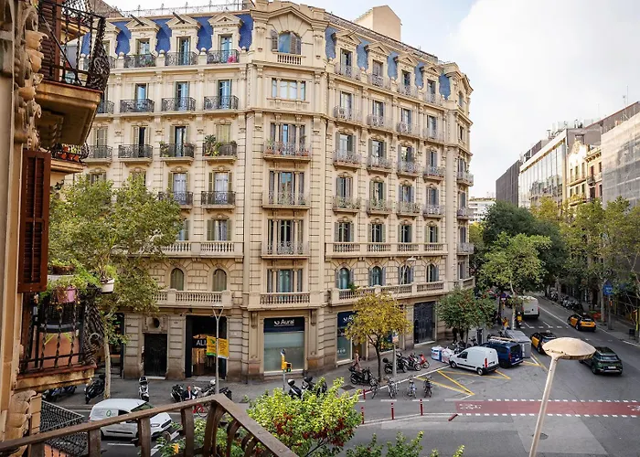 Bright And Cozy Flat In The Heart Of The City