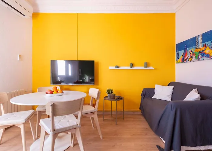 Sunny Apt Barcelona 22@