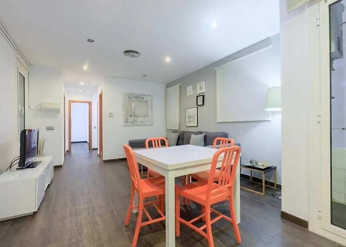 Housalia Corsega - Apartment 3 Bedrooms Next To Sagrada Familia