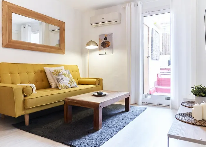 HA Diputació terrace apartment