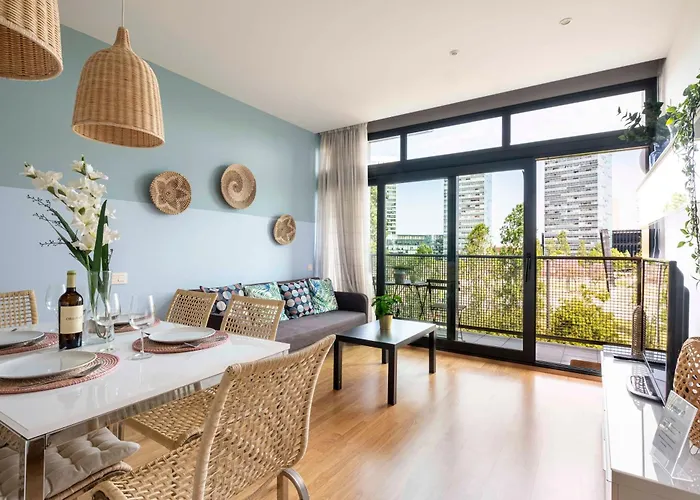Duplex Fira Bcn And 15\' From Bcn City Center With Pool