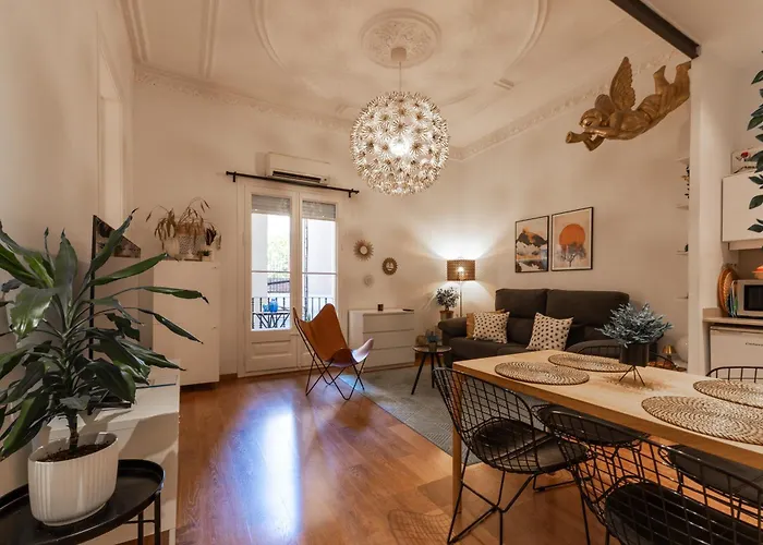 Eixample Apartment