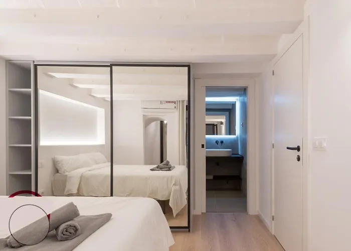 Central Lux Room With Private Bath