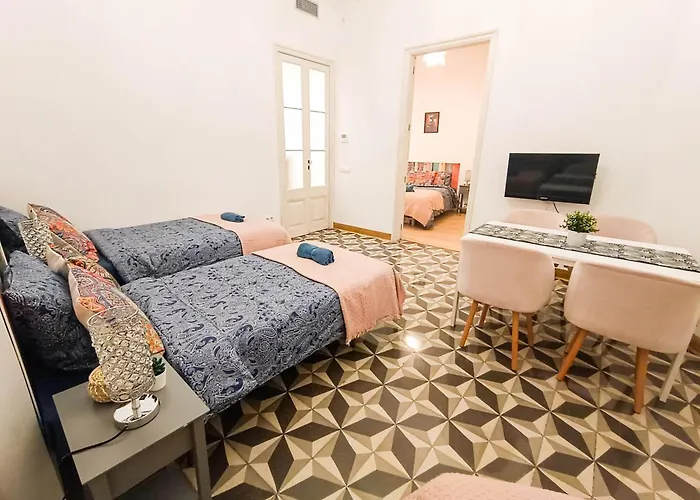 Private Rooms Next Liceu