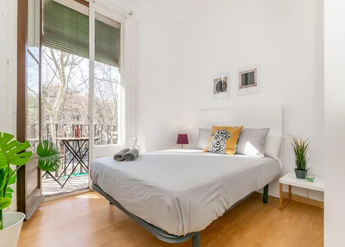 Private Rooms In Historic Center