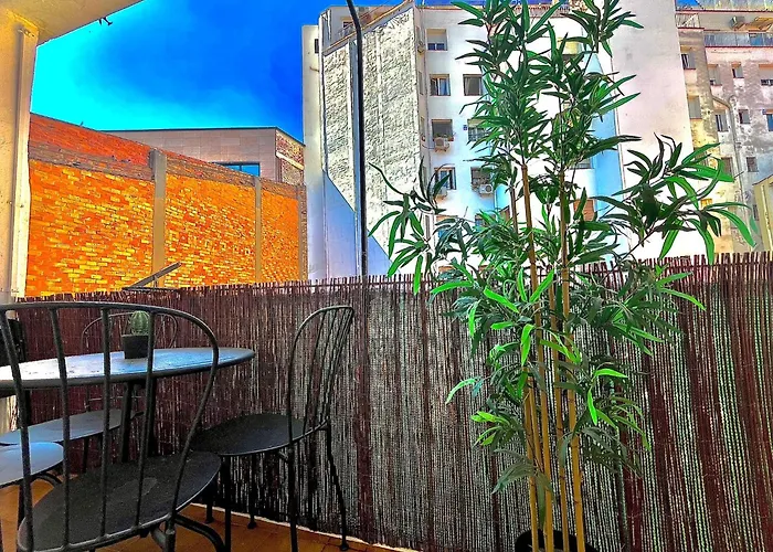 Private Rooms Near Parallel Av