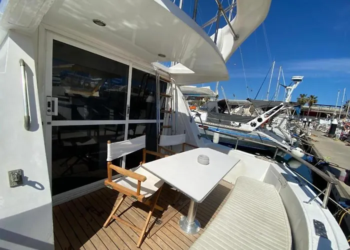 Zafiro, A Wonderful Yacht In Barcelona