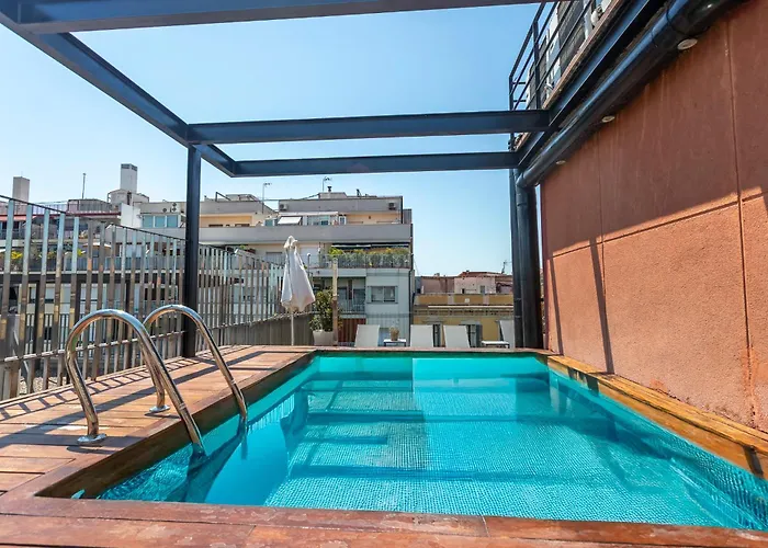 My Space Emirates - Fully Equipped Apartments Near The Beach With Shared Pool