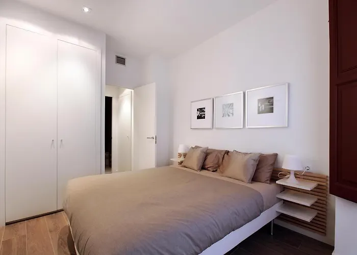 Apartamentos Med Ramblas