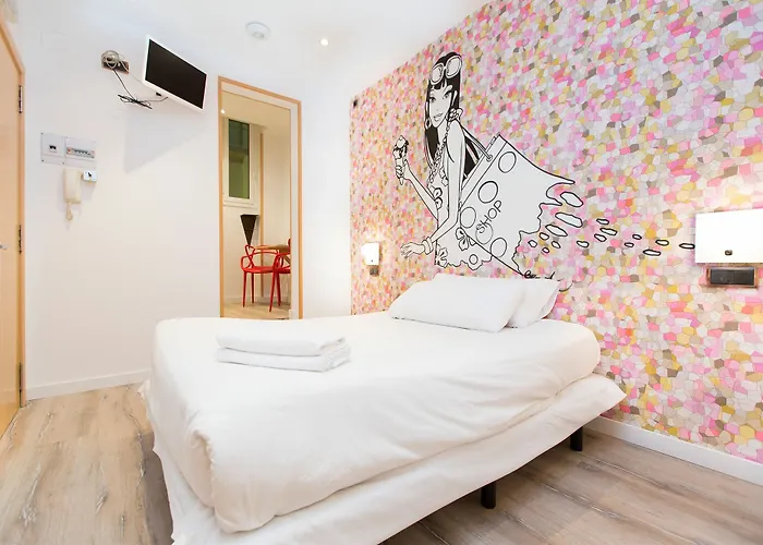 Ainb Las Ramblas-Colon Apartments