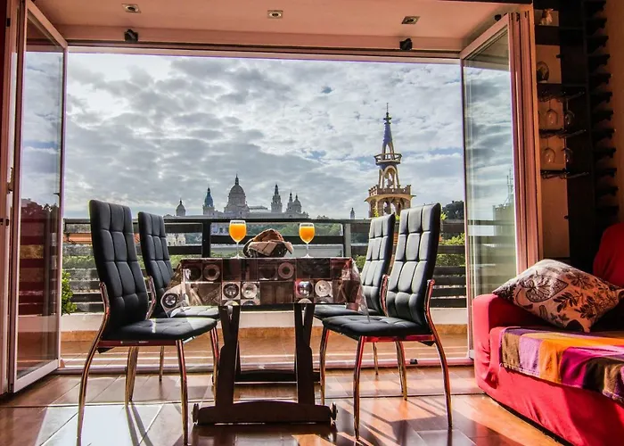 Unique Cozy Scenic Penthouse