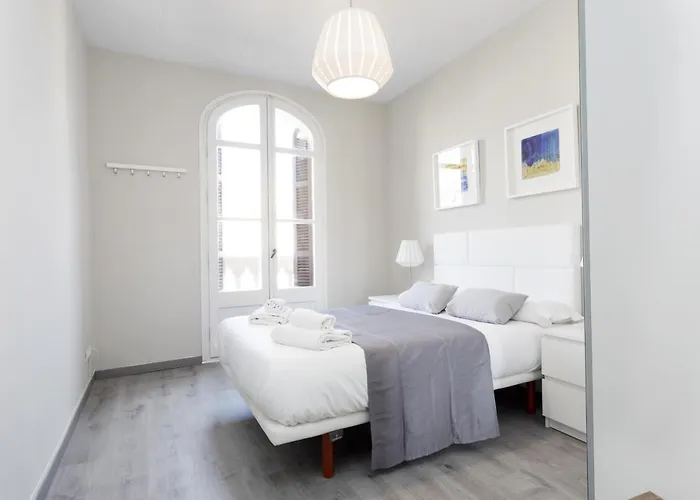 Priority Fira Apartments