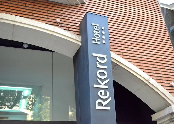 Atenea Rekord Suites
