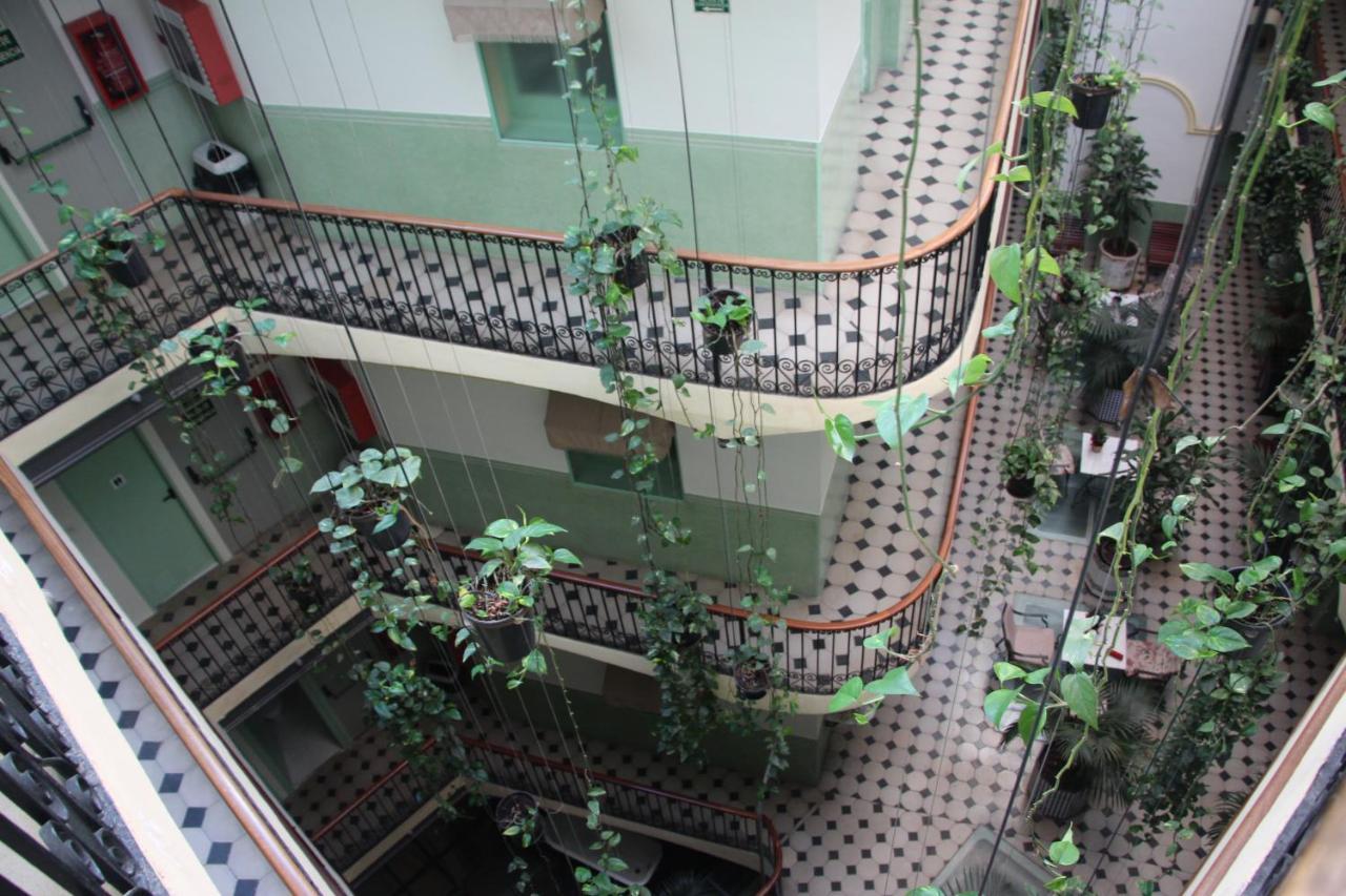 Peninsular Hotel