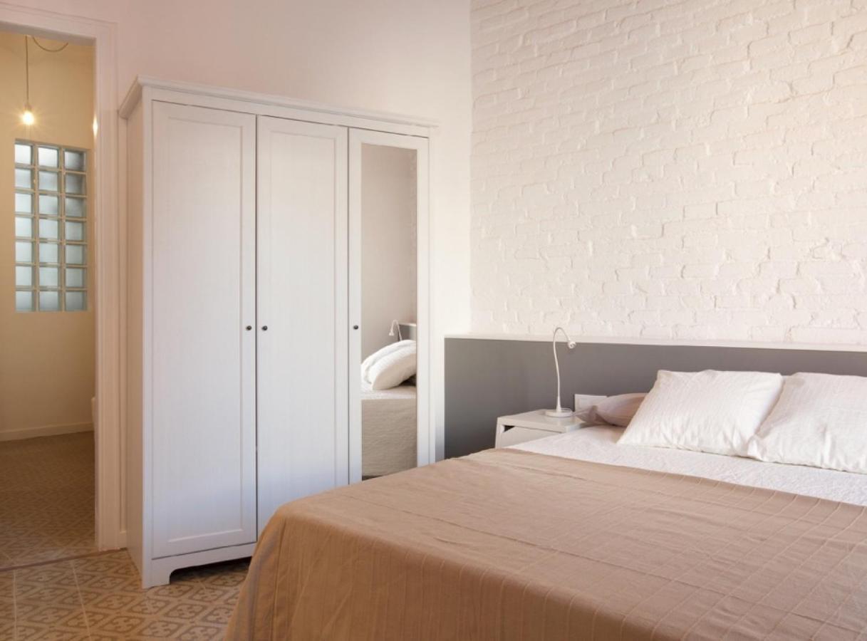 Napoles - Modernist Flat Close To Sagrada Familia * Barcelona