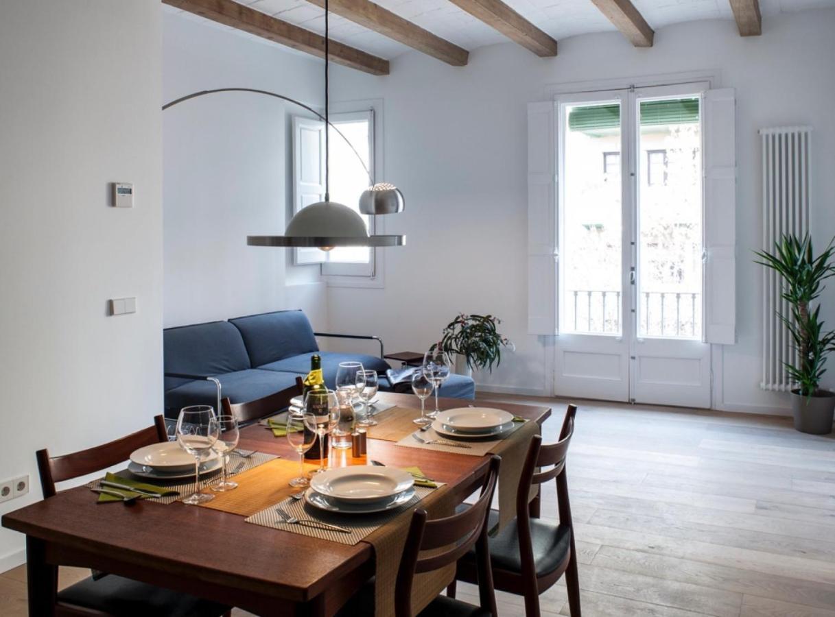 Flat San Antoni Villaroel/apartment *