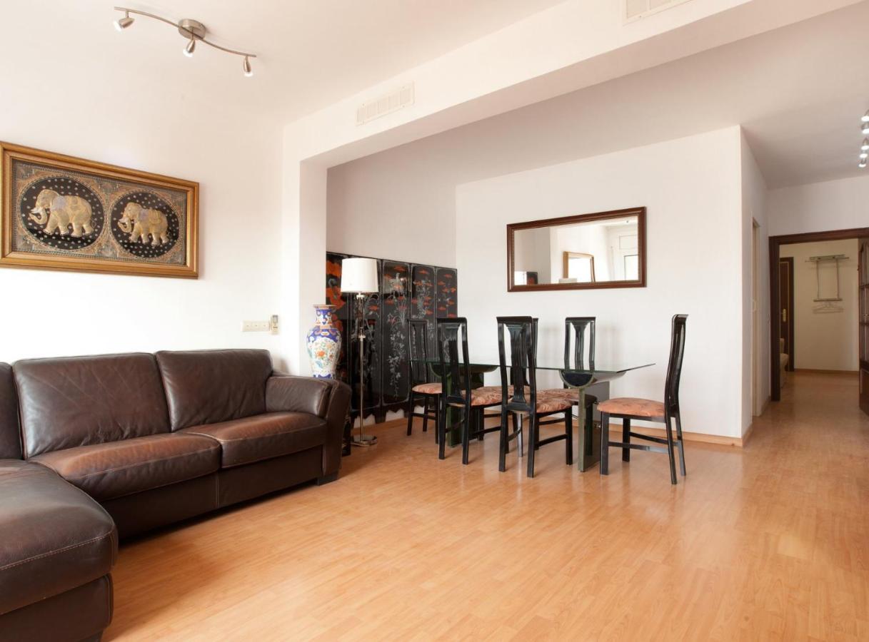 Penthouse With Terrace In Rambla Catalunya -centre Barcelona