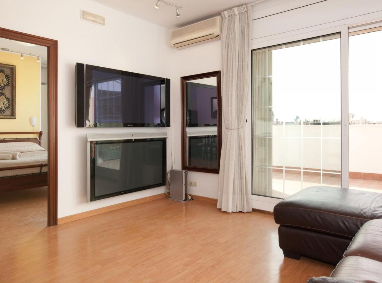 Penthouse With Terrace In Rambla Catalunya -centre Apartment *