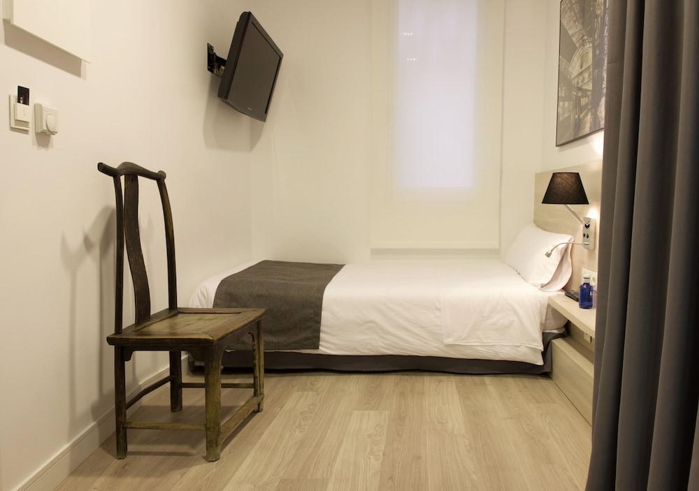 The 8 Boutique Bed and breakfast 3*