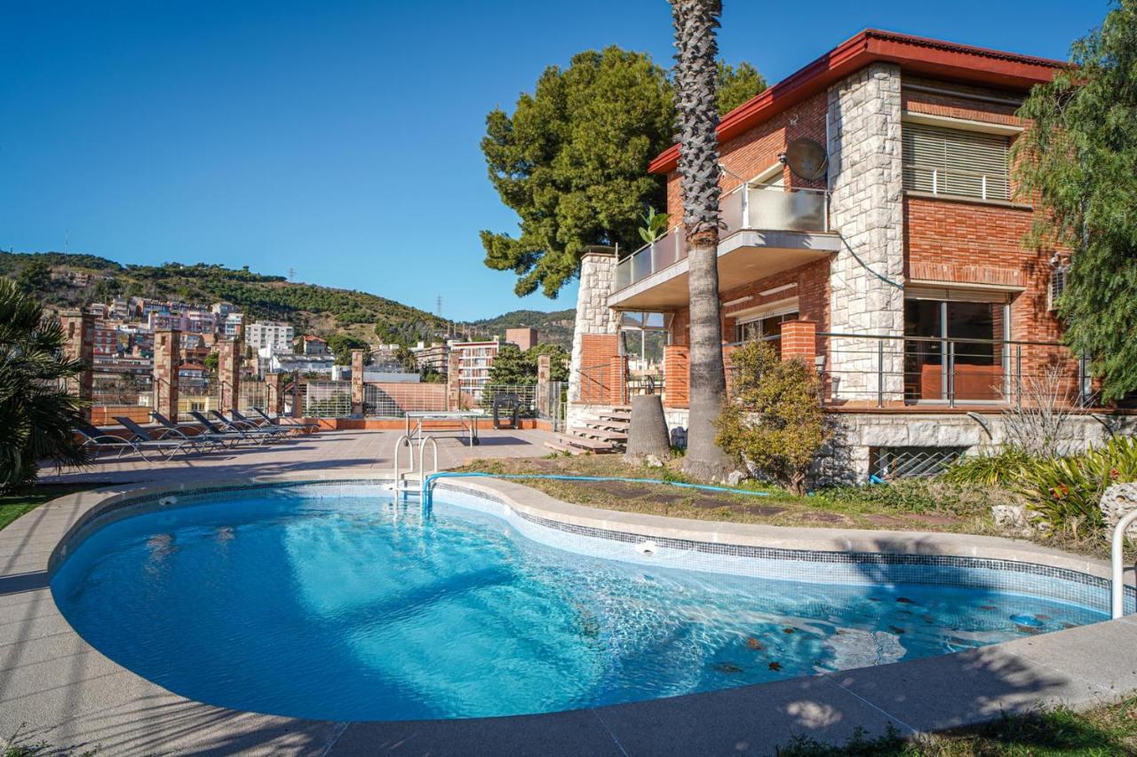 Pool House