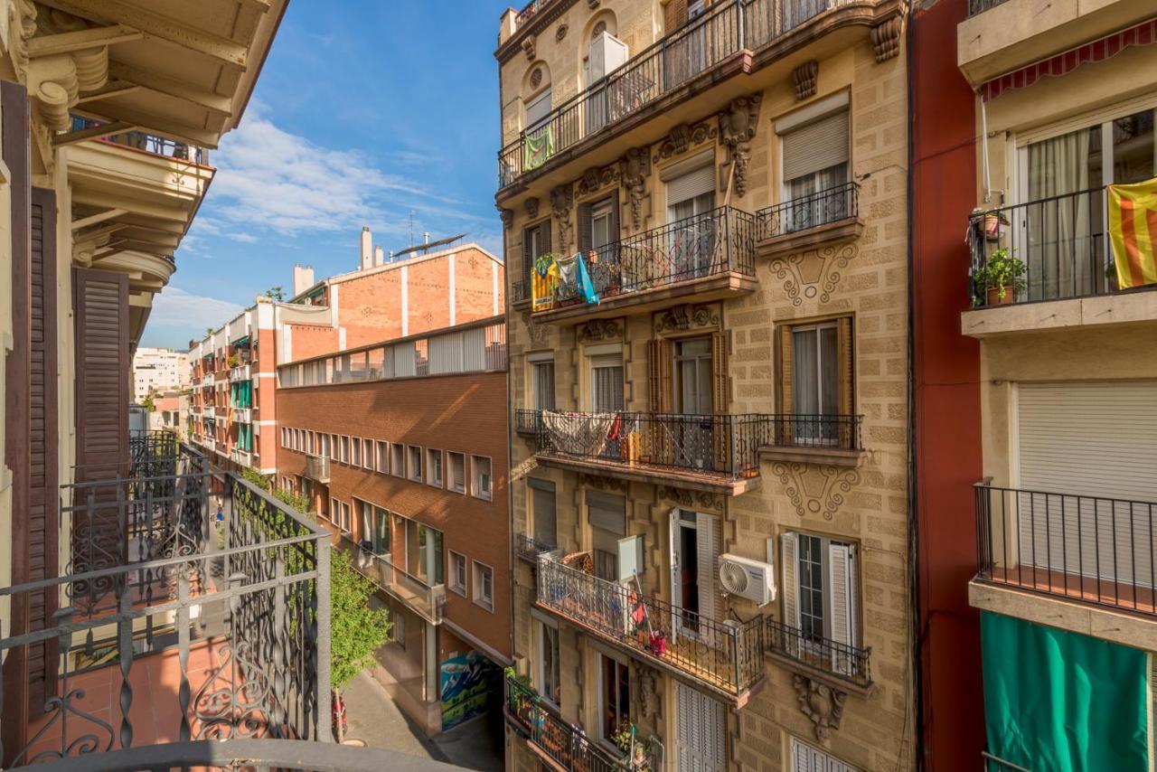Homenfun Sants With Montjuic Views