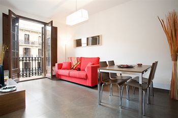 Easy Sleep Gaudi Terrace Apartment Barcelona
