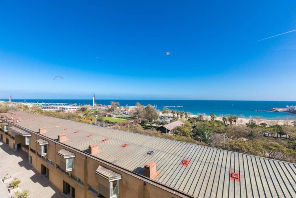 Apartment Sea Views & Skyline
