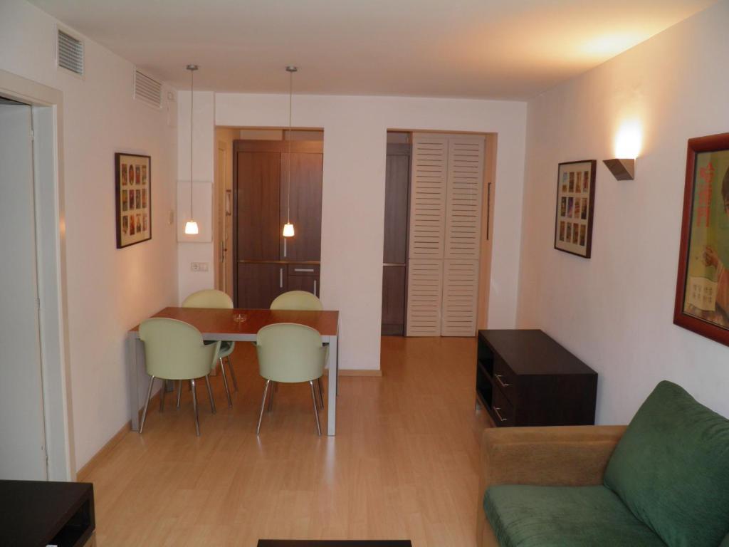 Sant Jordi Fontanella Apartamento *