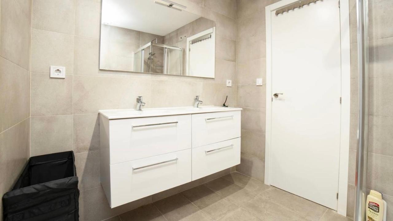 Chic Ramblas Apartamento *