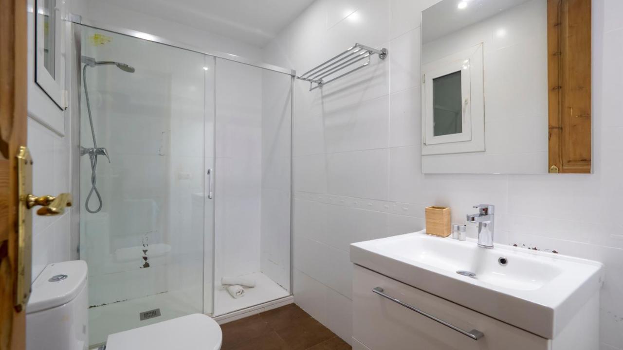 Acogedor De 2 Apartment