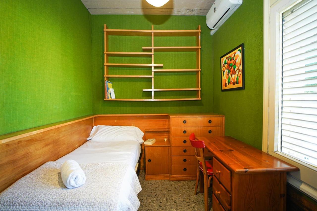 Pool House Apartment Barcelona