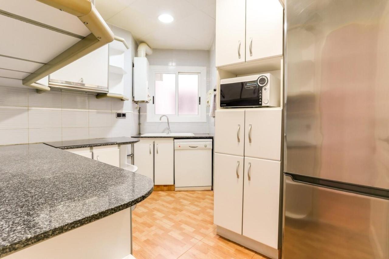 Luminous 2 Bedroom Next To Sagrada Familia Barcelona