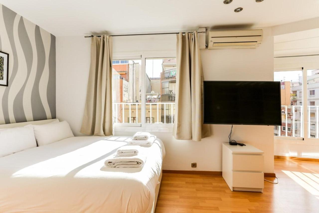 Luminous 2 Bedroom Next To Sagrada Familia Barcelona