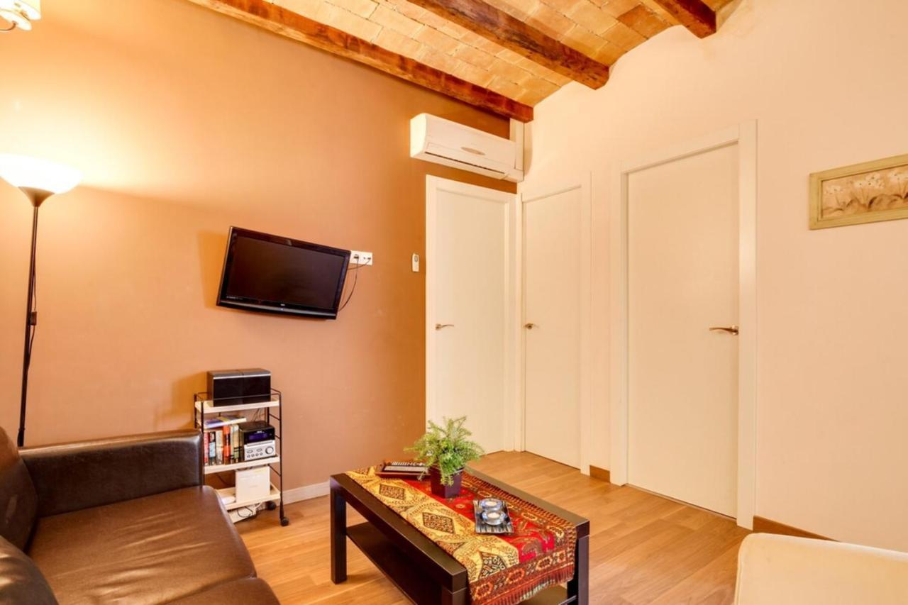 Modern 2 Bedroom Flat In Trendy Poble Sec * Barcelona