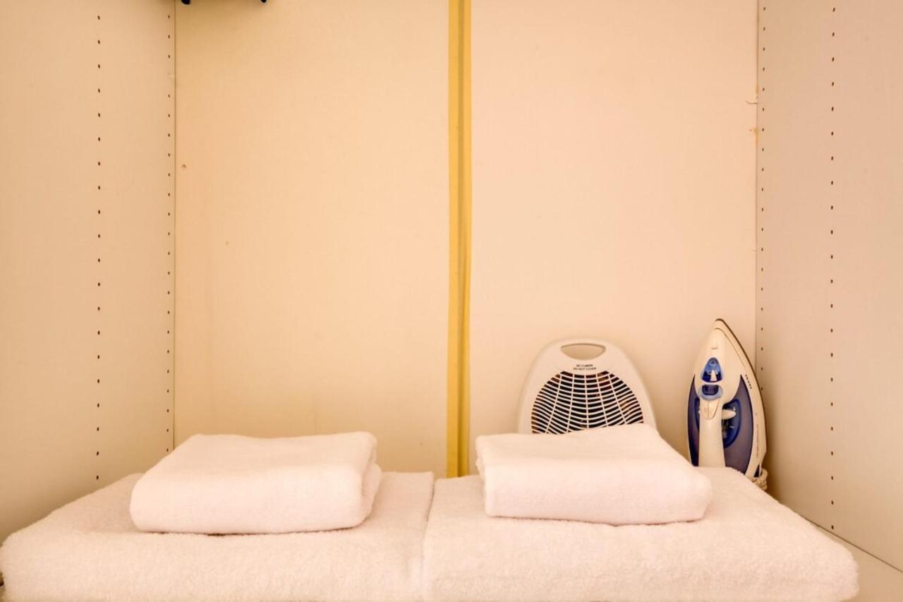 Modern 2 Bedroom Flat In Trendy Poble Sec * Barcelona