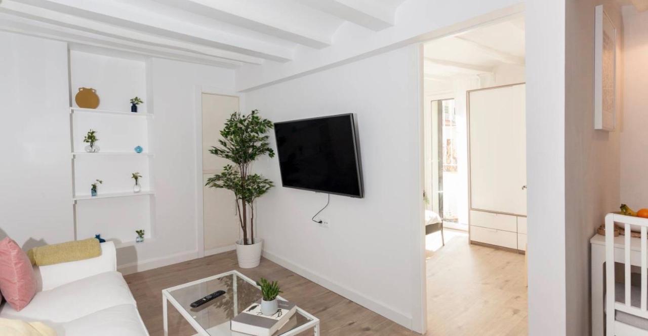 Modern&comfy Close To Ramblas Apartamento Barcelona