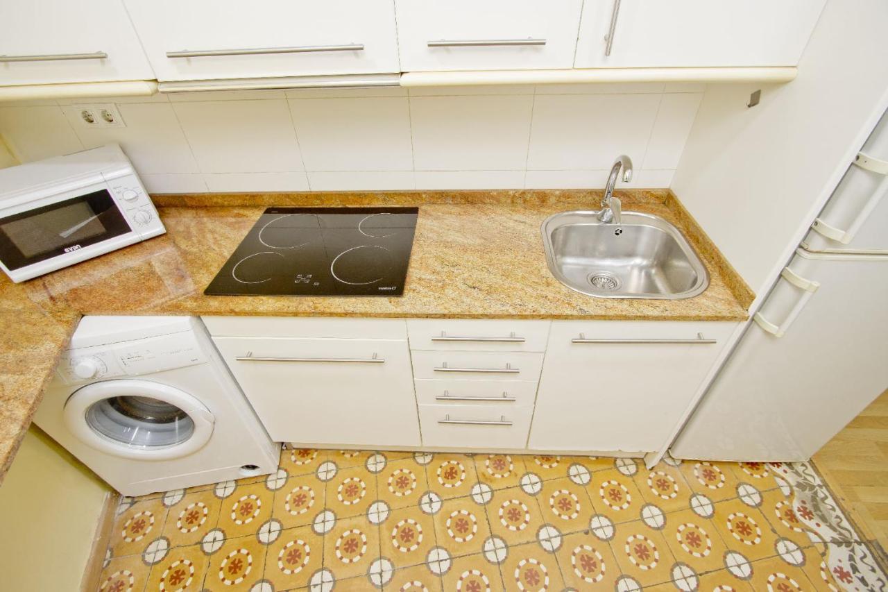 Barcelona City Apartment Apartment *