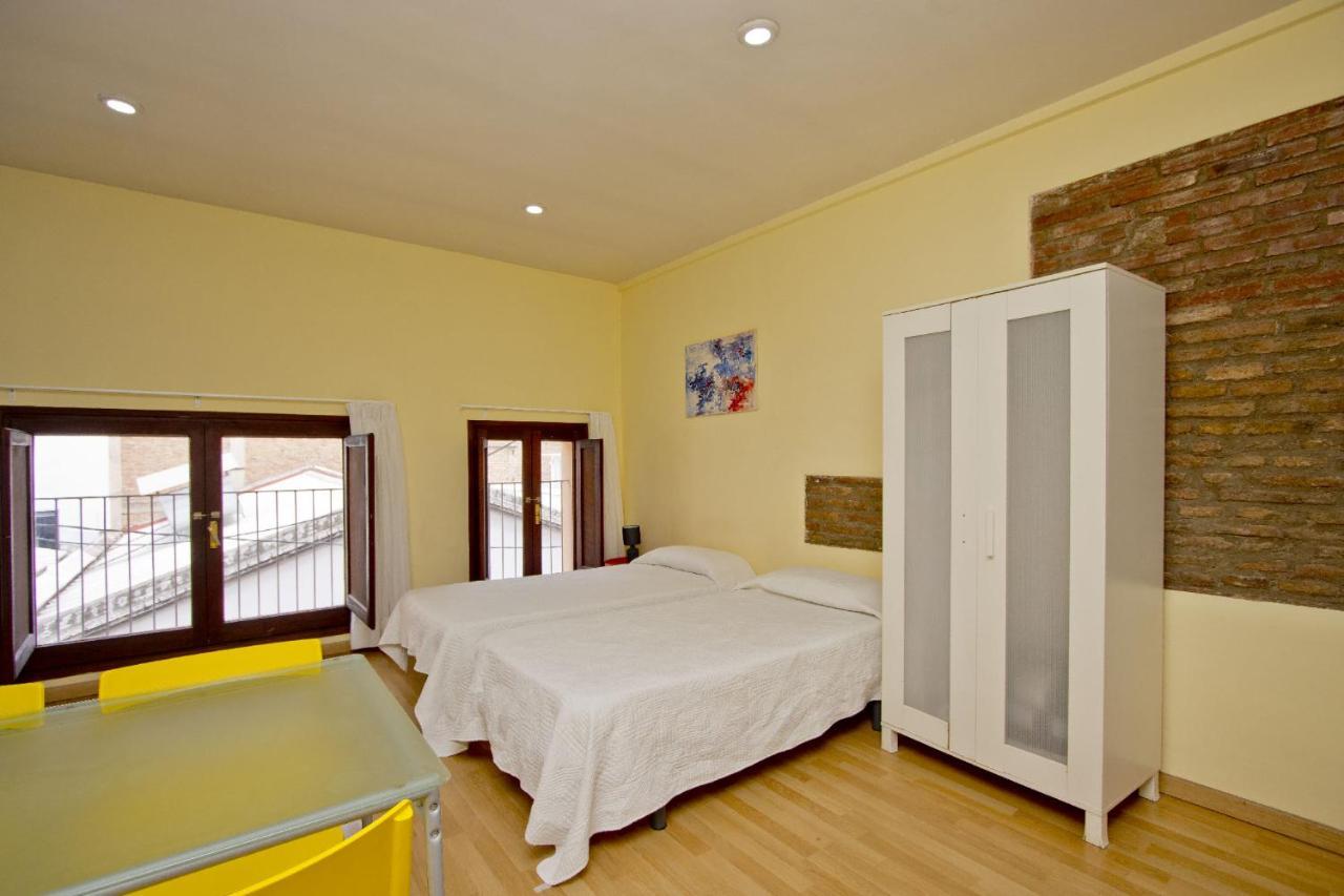 Barcelona City Apartment *