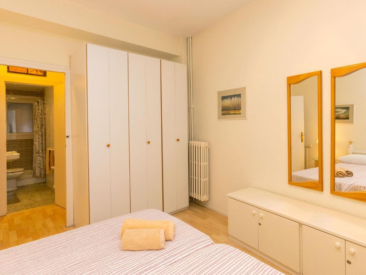 Eixample Dret Corsega Roger Lluria By Interhome Apartamento Barcelona