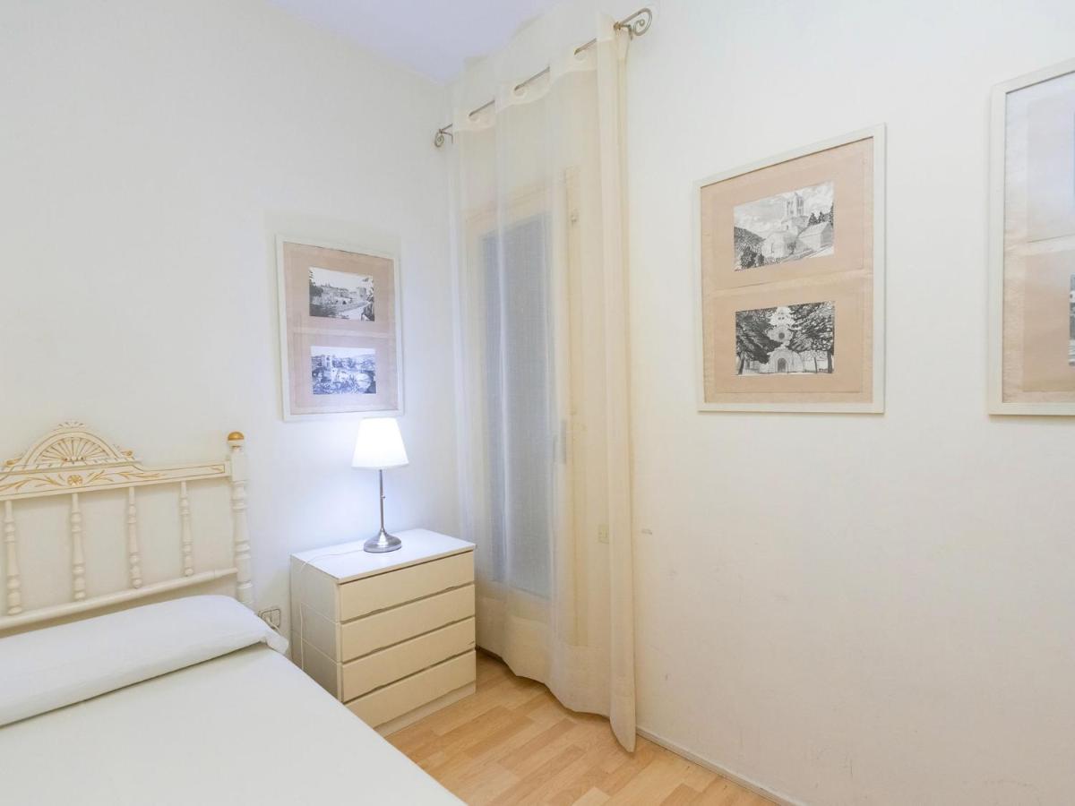 Eixample Dret Corsega Roger Lluria By Interhome *